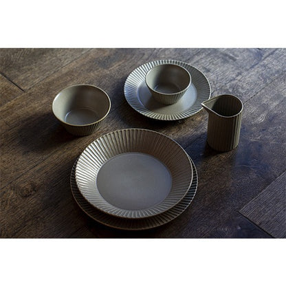 Plato llano de porcelana Aurora. Varias medidas y unidades. - Klimer