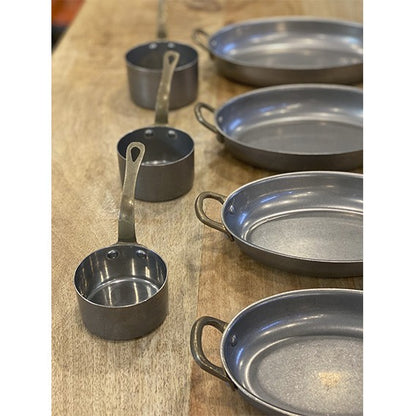 Mini cazo salsa de acero inox mate con asa de latón vintage. Varias medidas - 6 Uds. - Klimer