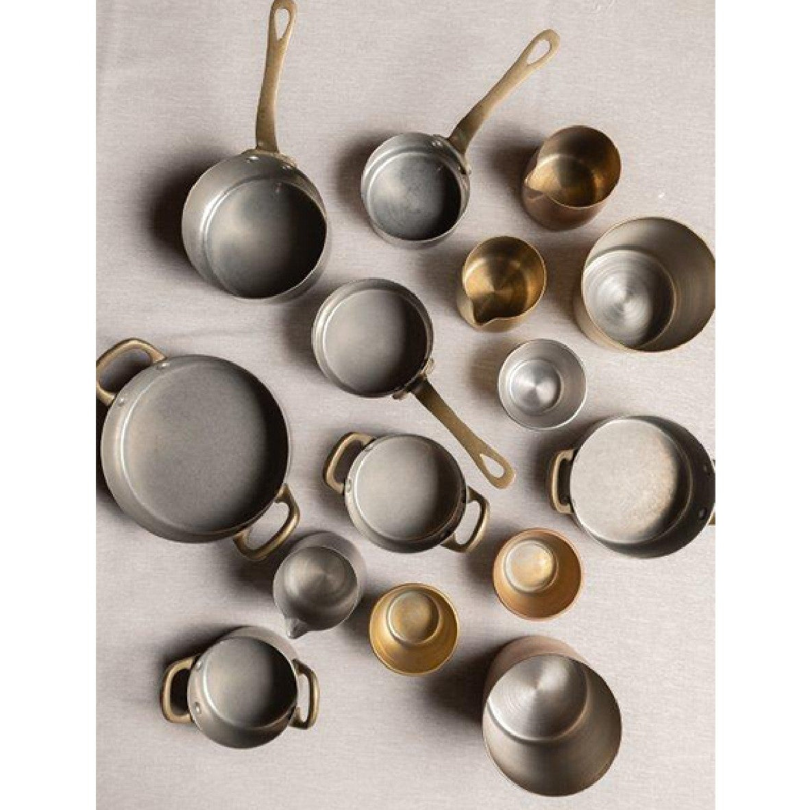 Mini cazo salsa de acero inox mate con asa de latón vintage. Varias medidas - 6 Uds. - Klimer